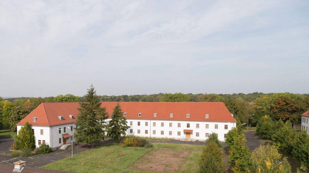 Büro zur Miete 28 Zimmer 800 m² Bürofläche Kitzingen 97318