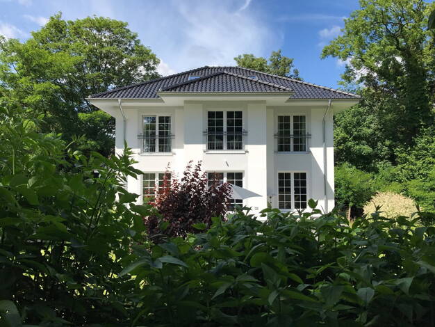 Villa zum Kauf provisionsfrei 1.048.000 € 7 Zimmer 220 m² 1.416 m² Grundstück Hinter der Kirche 12 Innenstadt Neumünster 24534