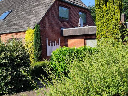 Doppelhaushälfte zum Kauf provisionsfrei 209.000 € 4,5 Zimmer 120 m² 829 m² Grundstück frei ab 01.08.2026 Lindholm Risum-Lindholm 25920