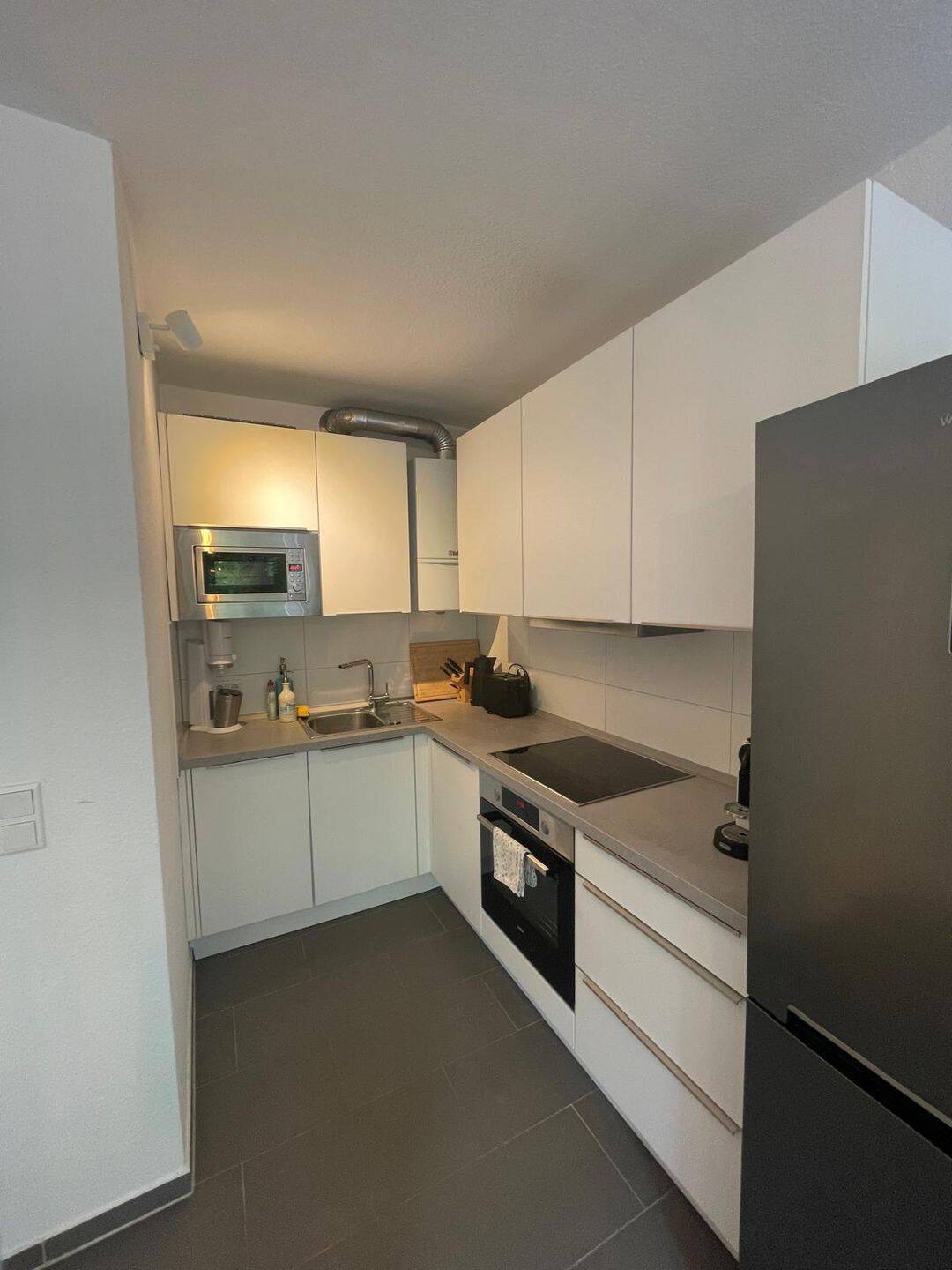 D-Innenstadt: Hochwertig kernsanierte helle, ruhige 2-ZKB-Wohnung mit Wohnküche und SW-Balkon / WG geeignet – Lessingstraße 63, 40227 Düsseldorf – Vorschaubild 2
