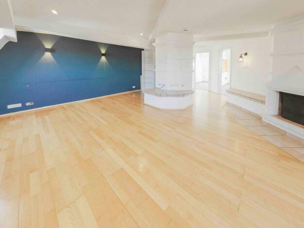 Sonstiges zum Kauf als Kapitalanlage geeignet 3,5 Zimmer 102,9 m² Süd Süd 70180