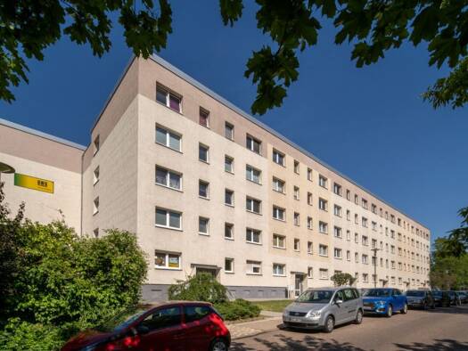 Wohnung zur Miete 400 € 3 Zimmer 55,8 m² 3. Geschoss frei ab 01.09.2026 Grenobler Straße 31 Südstadt Süd 06130