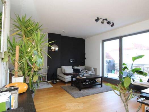 Wohnung zur Miete 1.050 € 2 Zimmer 78 m² 2. Geschoss frei ab 01.03.2026 Ostenviertel Regensburg 93055