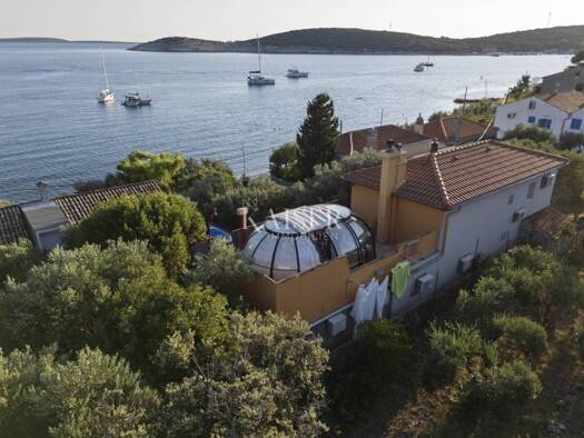 Haus zum Kauf 695.000 € 4 Zimmer 127 m² Martinscica, Cres Cres