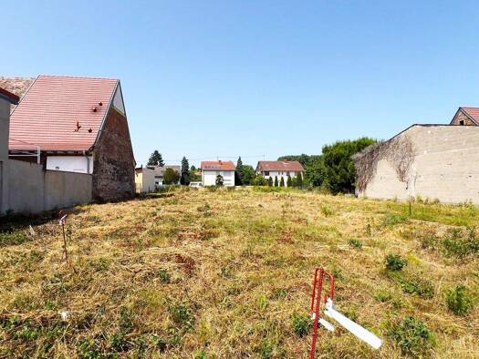 Grundstück zum Kauf 95.000 € 240 m² Grundstück Baugenehmigung vorhanden frei ab sofort Geinsheim Neustadt an der Weinstraße 67435