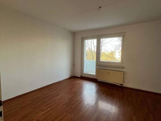 Wohnung zur Miete 338 € 3 Zimmer 61,5 m² 2. Geschoss frei ab sofort Elsterberger Straße 11 Lusan Gera 07549