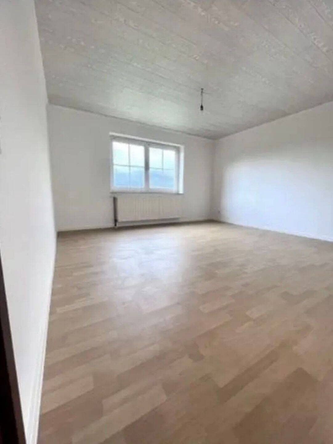 Einfamilienhaus zur Miete – pohled 3