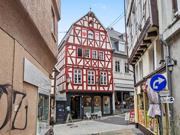 Mehrfamilienhaus zum Kauf als Kapitalanlage geeignet 599.000 € 343 m² 335 m² Grundstück Linz Linz am Rhein 53545