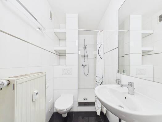 Wohnung zur Miete 690 € 2 Zimmer 60 m² 4. Geschoss frei ab sofort Steinbühl Weiterer Innenstadtgürtel Süd 90459