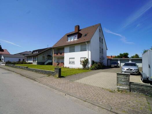 Mehrfamilienhaus zum Kauf 399.000 € 10 Zimmer 227 m² 1.195 m² Grundstück frei ab sofort Horn Horn-Bad Meinberg 32805