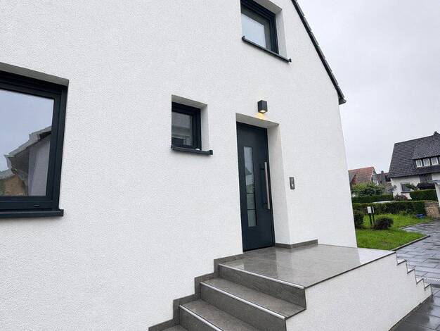 Einfamilienhaus zum Kauf provisionsfrei 999.000 € 8 Zimmer 180 m² 570 m² Grundstück Gehenbühlstr 4 Gerlingen 70839