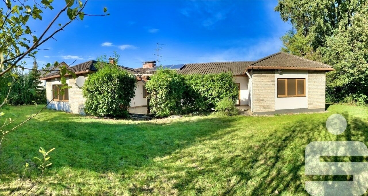 Bungalow zum Kauf 729.000 € 5 Zimmer 200 m²<br/>Wohnfläche 1.188 m²<br/>Grundstück ab sofort<br/>Verfügbarkeit Mettenheim-Hart Mettenheim 84562