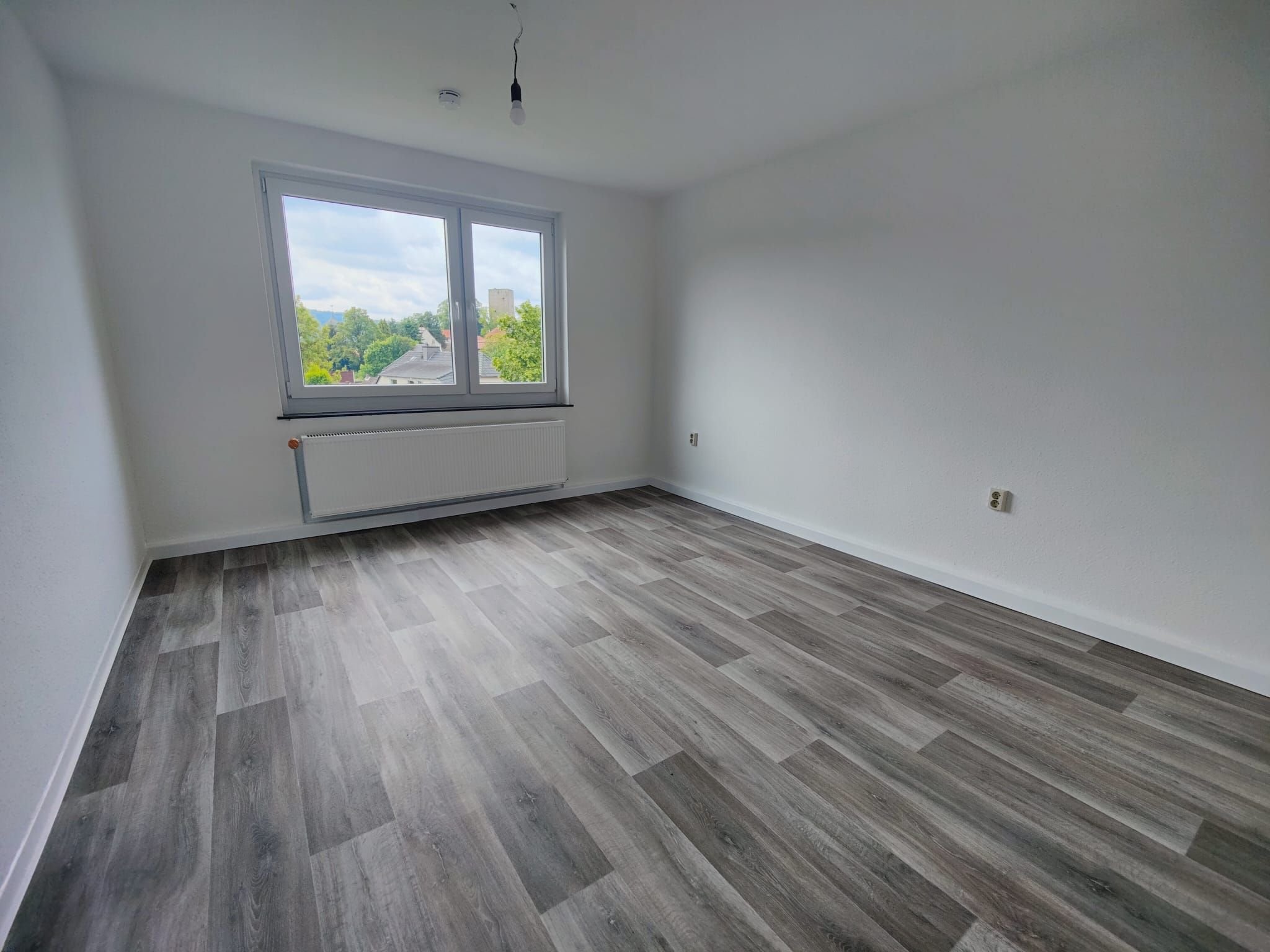 Wohnung zur Miete 410 € 3 Zimmer 55 m²<br/>Wohnfläche EG<br/>Geschoss ab sofort<br/>Verfügbarkeit Weinhöfe 10 Adelebsen Adelebsen 37139