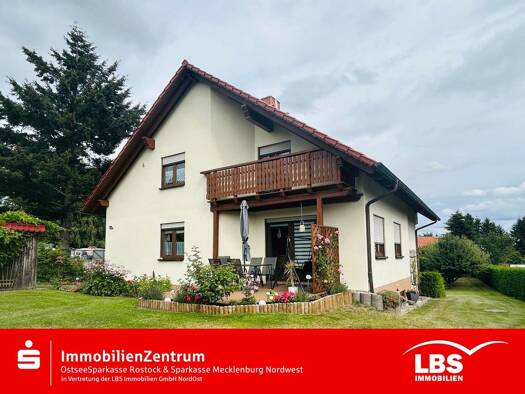 Mehrfamilienhaus zum Kauf 390.000 € 9 Zimmer 196,3 m² 2.690 m² Grundstück Lütgendorf Klocksin 17194
