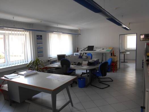Büro zur Miete provisionsfrei 370 € 3 Zimmer 69 m² Bürofläche Hauptstraße 24 Langenbach 66909