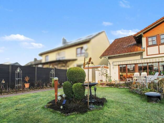 Doppelhaushälfte zum Kauf 549.000 € 4 Zimmer 120,1 m² 800,1 m² Grundstück Babenhausen 64832