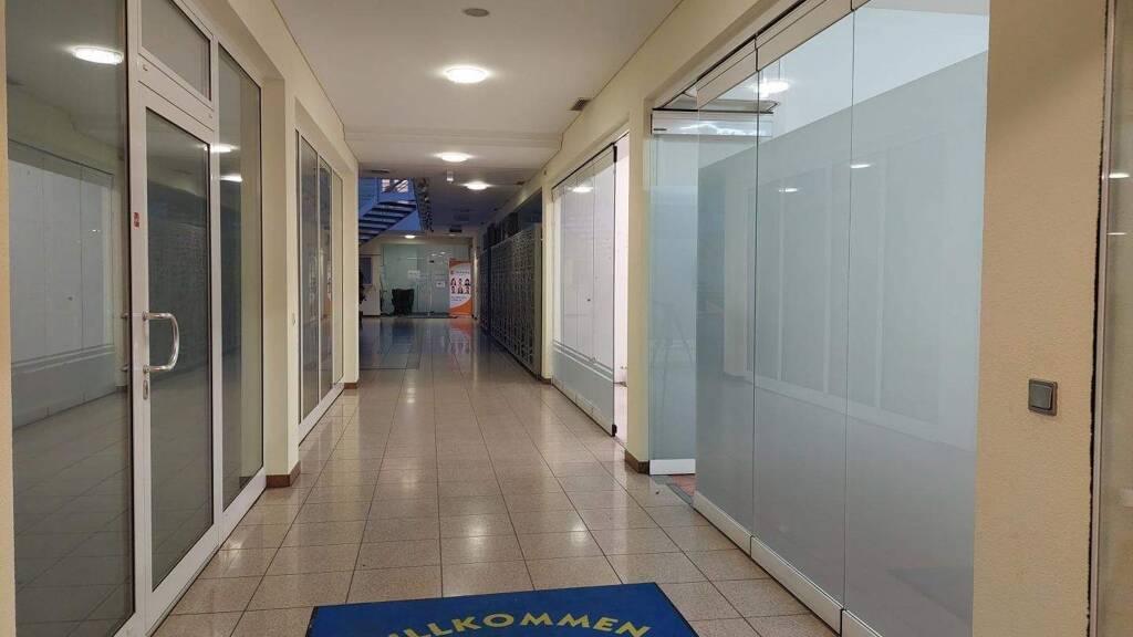 Laden zur Miete 1.223 € 136 m² Verkaufsfläche Oberwart 7400