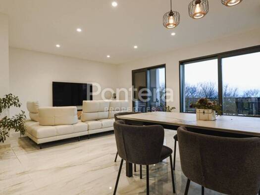 Haus zur Miete 3.500 € 3 Zimmer 220 m² Kostrena Sveta Lucija, Kostrena Kostrena