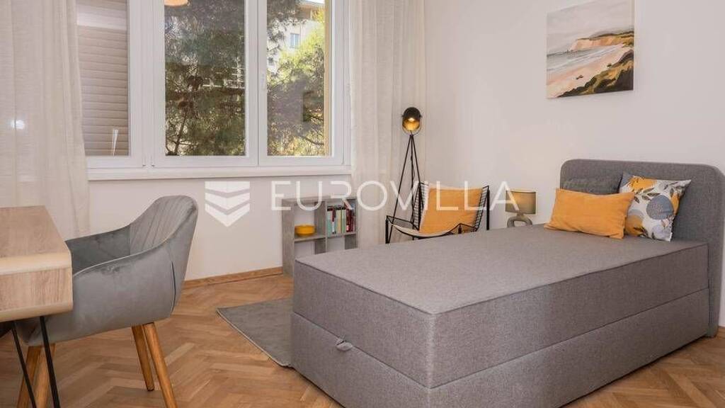 Wohnung zur Miete 950 € 2 Zimmer 51 m² 3. Geschoss Centar Susak