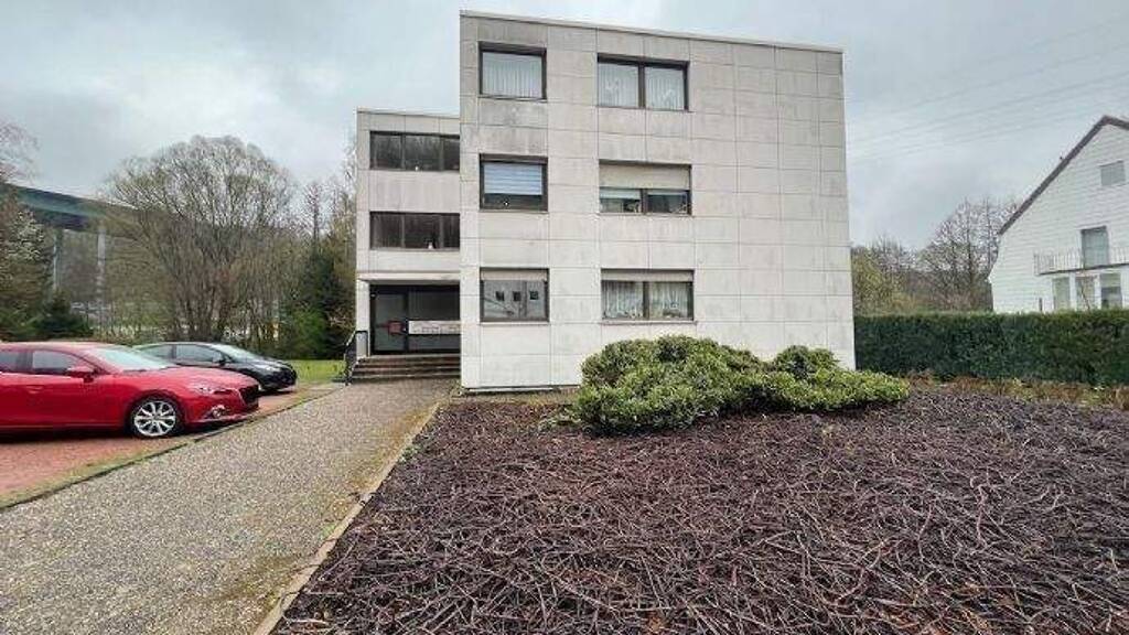 Studio zur Miete 340 € 1 Zimmer 37,5 m² 2. Geschoss frei ab sofort Talweg 44 Brebach-Fechingen Saarbrücken 66130