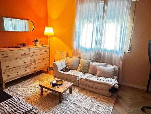 WG-Zimmer zur Miete 450 € 20 m² Geschoss 1/3 frei ab 01.04.2026 Ost Stuttgart 70188