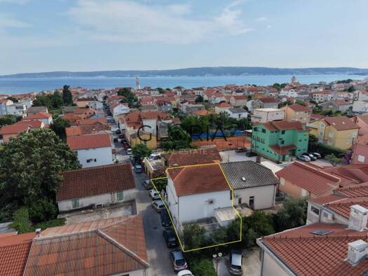 Haus zum Kauf 450.000 € 5 Zimmer 234 m² Kastela
