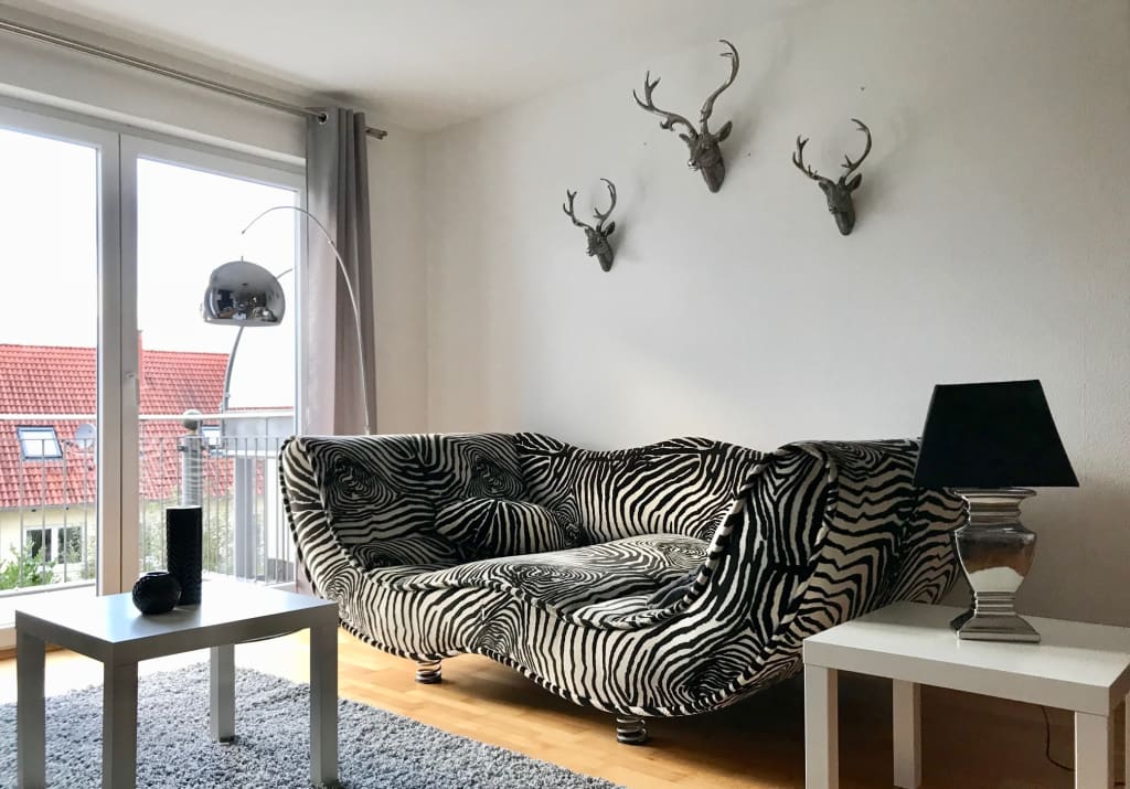 Wohnung zur Miete Wohnen auf Zeit 2.884 € 6 Zimmer 101 m²<br/>Wohnfläche ab sofort<br/>Verfügbarkeit Boskoopstraße Preungesheim Frankfurt am Main 60435