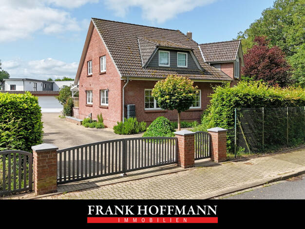 Doppelhaushälfte zum Kauf 599.000 € 5 Zimmer 152,4 m² 862 m² Grundstück frei ab 01.12.2025 Holm 25488