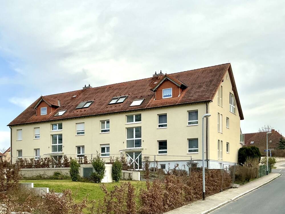 Immobilie in Radeburg - Helle Dachgeschoßwohnung mit Süd-Balkon Nähe DD-Klotzsche - Bild 2