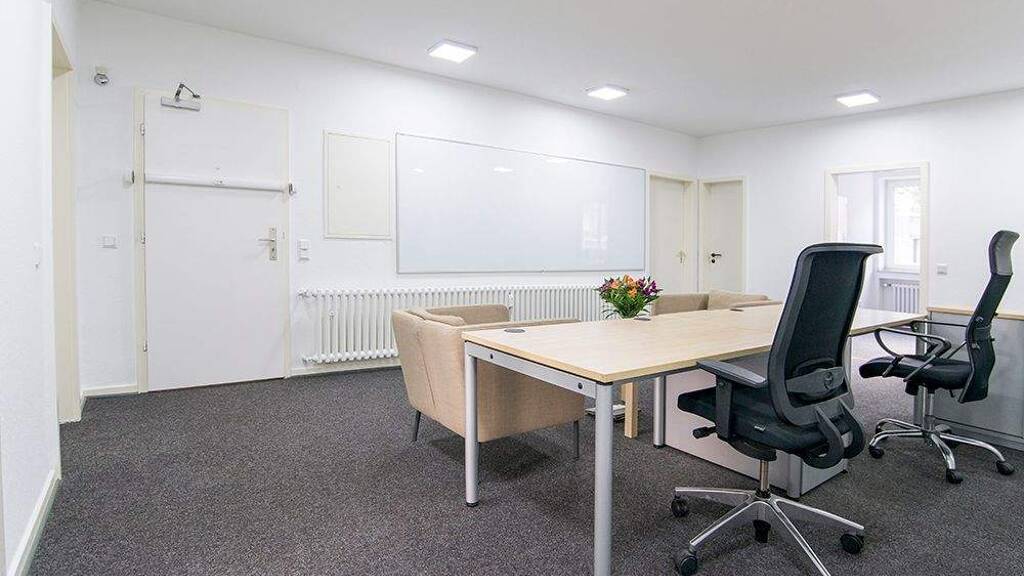 Bürofläche zur Miete provisionsfrei 499 € 27 m² Bürofläche Westfalenstraße Rath Düsseldorf 40472