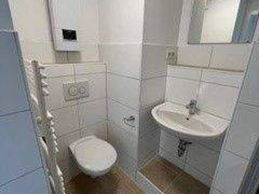 Wohnung zur Miete 450 € 25 m² 4 Geschosse frei ab 01.12.2025 Bilk Düsseldorf 40223