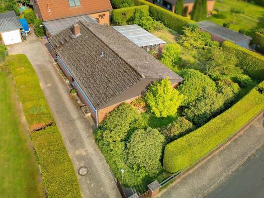 Bungalow zum Kauf 299.000 € 3 Zimmer 105,5 m² 646 m² Grundstück Adendorf Adendorf 21365
