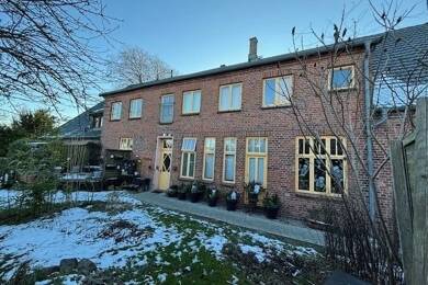 Haus zum Kauf 350.000 € 10 Zimmer 271 m² 830 m² Grundstück Feldhorst 23858