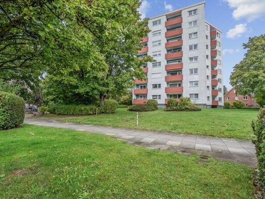 Wohnung zum Kauf 109.000 € 2 Zimmer 65,8 m² Preetz 24211