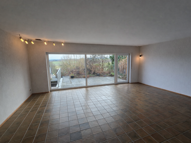 Reihenmittelhaus zum Kauf 350.000 € 6 Zimmer 147 m² 196 m² Grundstück Usingen 61250