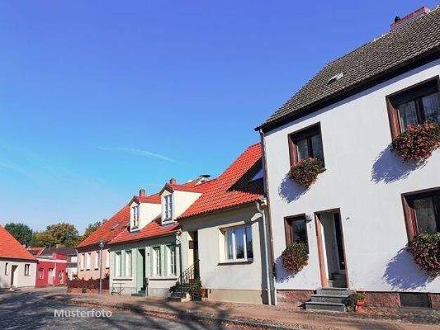Einfamilienhaus zum Kauf 65.000 € 1 Zimmer 90 m² 140 m² Grundstück Hainichen 09661