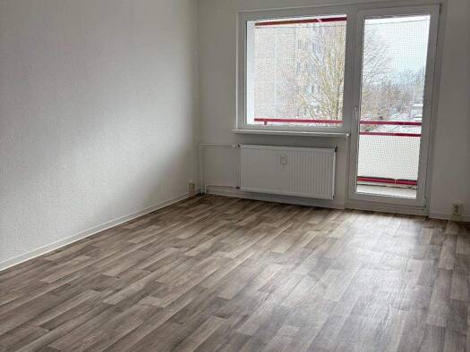Wohnung zur Miete 416 € 3 Zimmer 59,4 m² 3. Geschoss frei ab 01.03.2026 Fünfeichen 8 Südstadt Neubrandenburg 17033