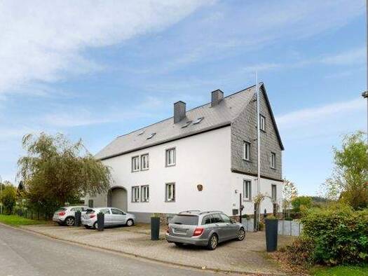 Einfamilienhaus zum Kauf 285.000 € 6 Zimmer 192 m² 1.831 m² Grundstück frei ab 01.04.2026 Kliding 56825