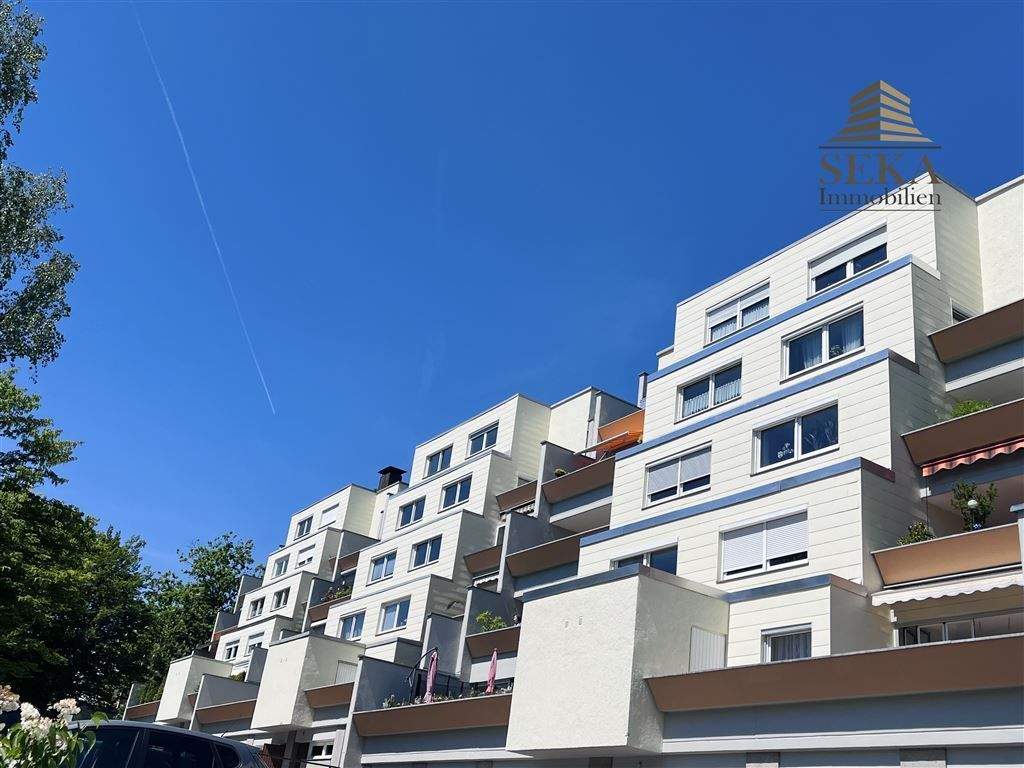 Stadtnah & ruhig: Terrassenwohnung mit Panoramablick ins Grüne