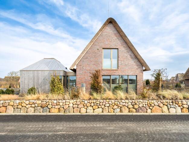 Einfamilienhaus zum Kauf - Erstbezug 2.685.000 € 4 Zimmer 236 m² 823 m² Grundstück List auf Sylt 25992