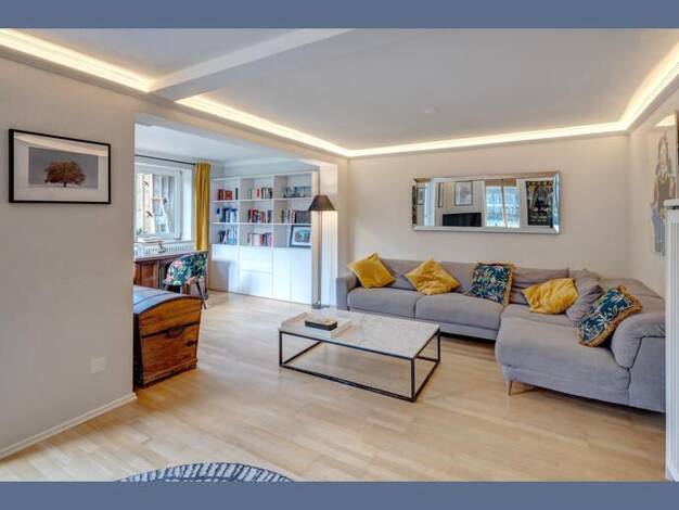 Haus zur Miete 2.697 € 5 Zimmer 145 m² frei ab 14.09.2026 Bogenhausen München 81677