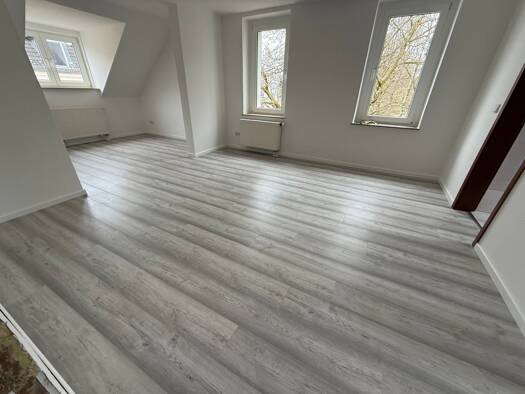 Wohnung zur Miete 240 € 2 Zimmer 44 m² Augsburger Straße 68 Bernsdorf Chemnitz 09126