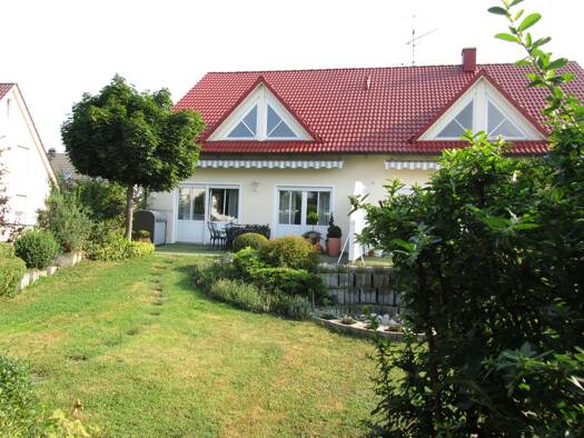 Maisonette zur Miete 800 € 2,5 Zimmer 84 m² 2 Geschosse frei ab 01.07.2026 Röttenbach 91341