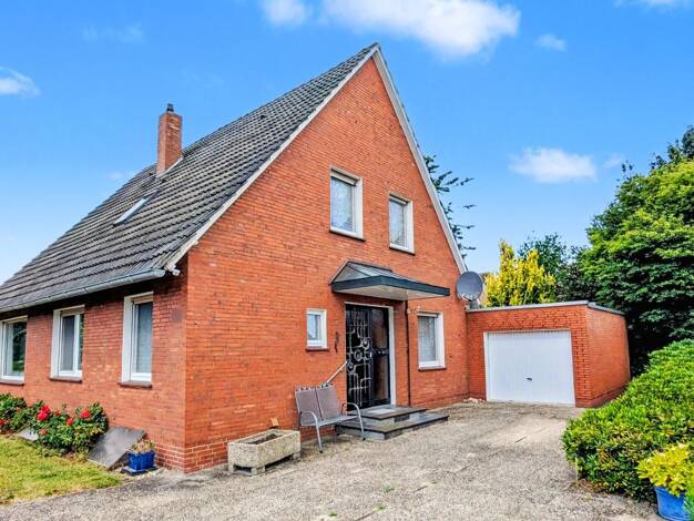 Einfamilienhaus zum Kauf 240.000 € 5 Zimmer 159 m² 1.090 m² Grundstück Friesoythe Friesoythe 26169