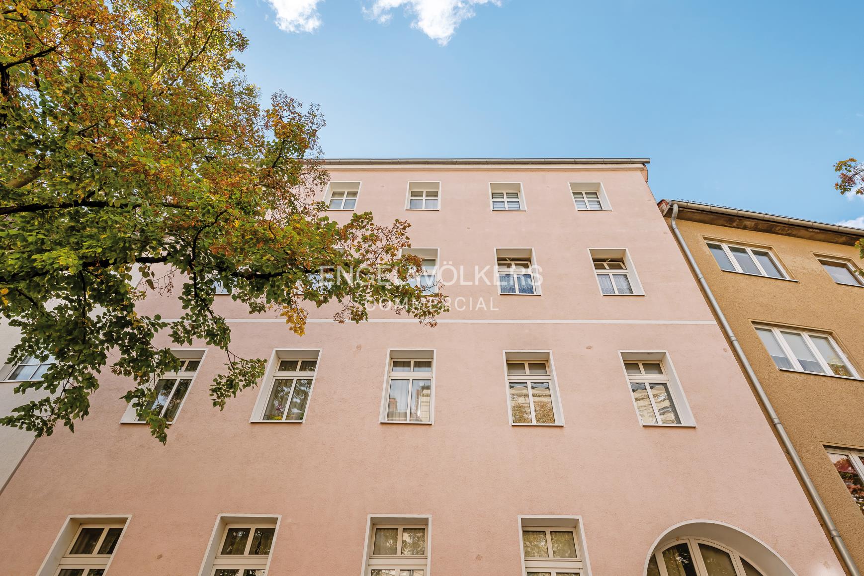 Immobilie zum Kauf als Kapitalanlage geeignet 1.100.000 € 494,3 m²<br/>Fläche 305 m²<br/>Grundstück Spandau Berlin 13585