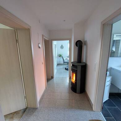 Wohnung zur Miete 1.150 € 3 Zimmer 88 m² frei ab 01.08.2025 Postbauer-Heng Postbauer-Heng 92353
