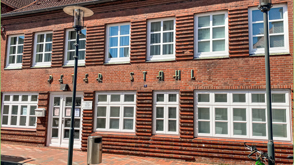 Haus zum Kauf 195.000 € 5 Zimmer 182 m² 257 m² Grundstück Tönning 25832