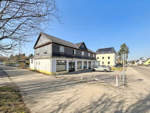 Mehrfamilienhaus zum Kauf 215.000 € 16 Zimmer 194 m² 808 m² Grundstück Niederfrohna 09243