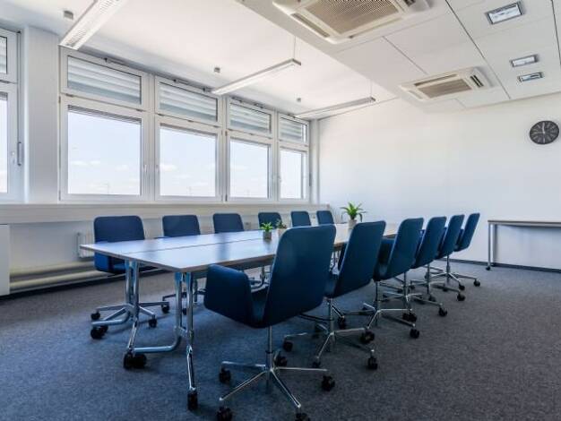 Bürofläche zur Miete 1.238 € 70 m² Bürofläche teilbar von 20 m² bis 70 m² Flughafenstr. 118 Marienberg Nürnberg 90411