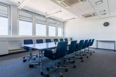 Bürofläche zur Miete 1.069 € 70 m² Bürofläche teilbar von 20 m² bis 70 m² Flughafenstr. 118 Marienberg Nürnberg 90411